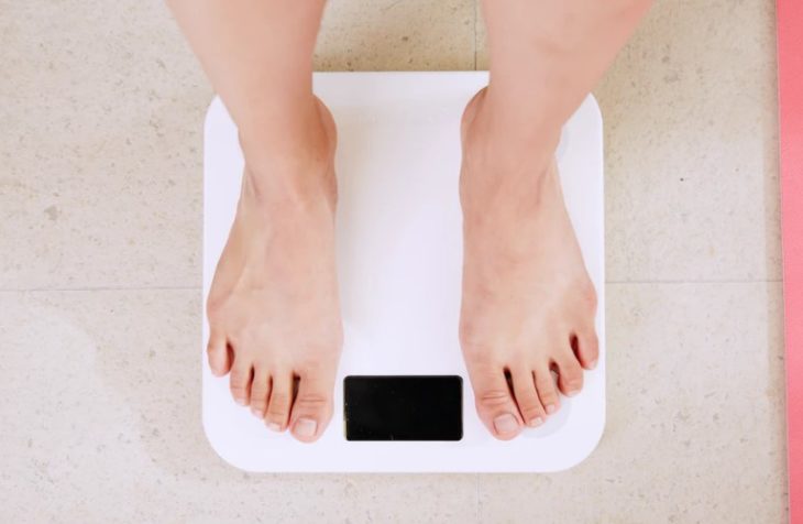 how to calibrate a bathroom scale